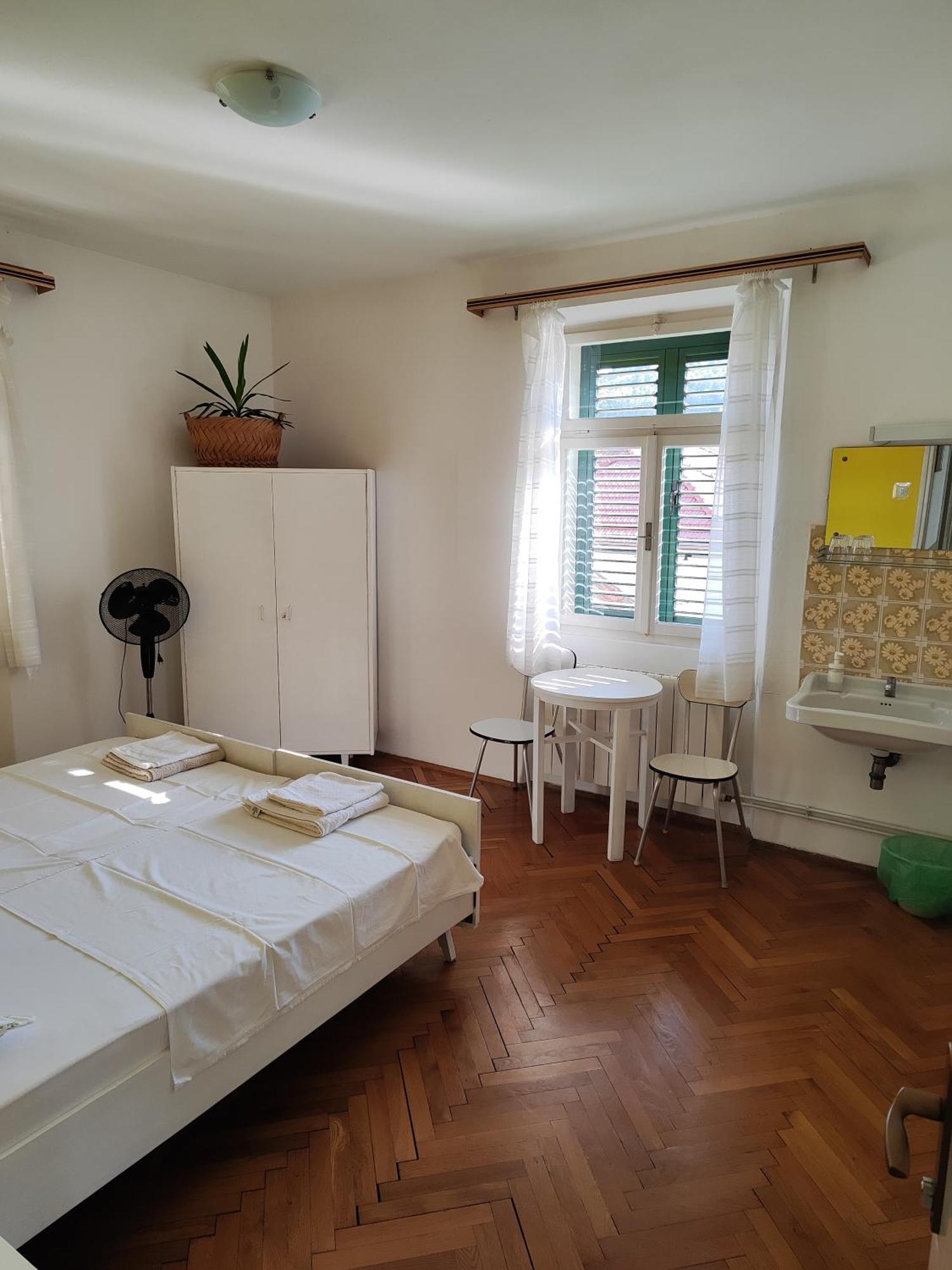 Guesthouse Franko Вела-Лука Екстер'єр фото