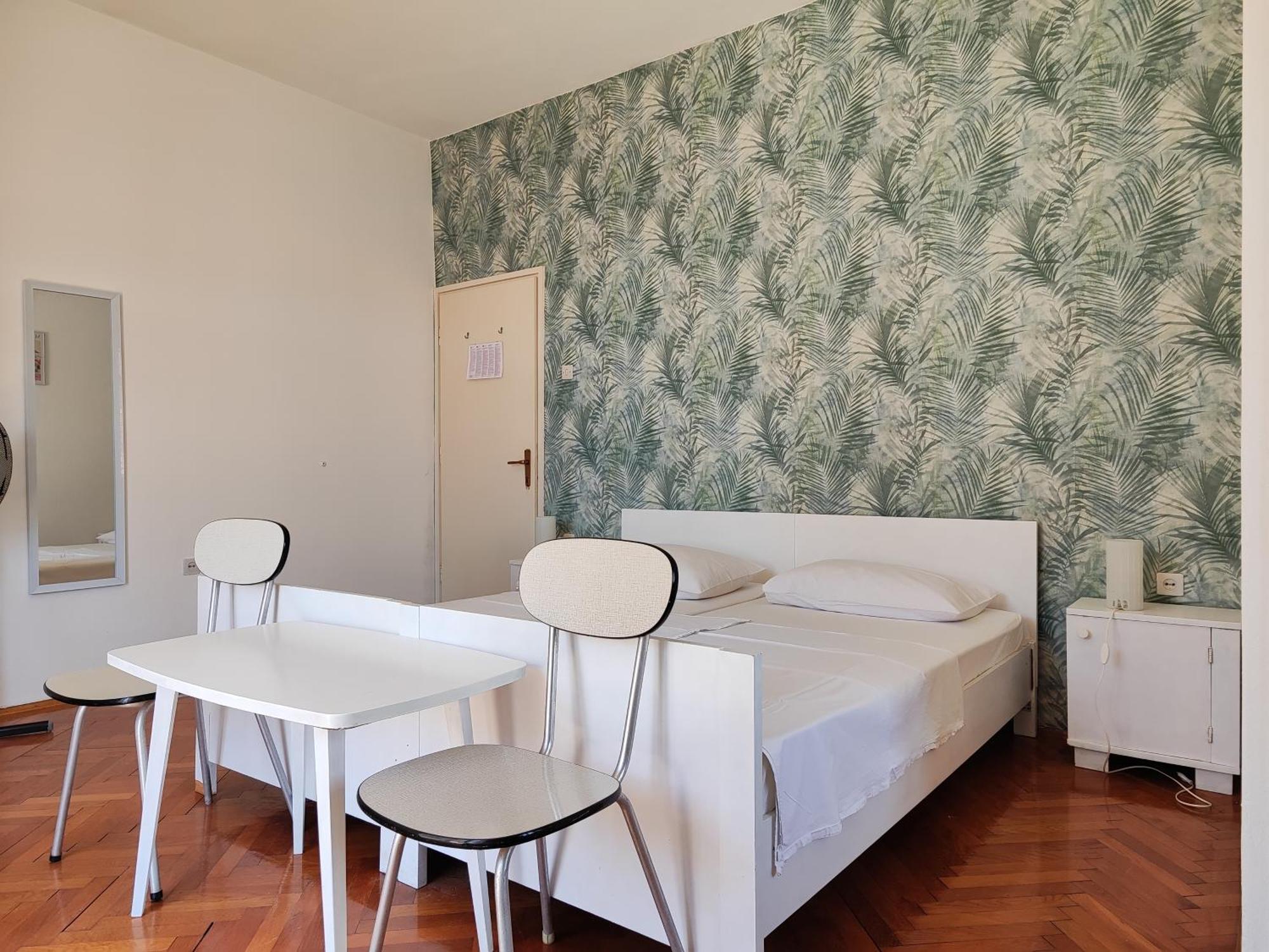 Guesthouse Franko Вела-Лука Екстер'єр фото